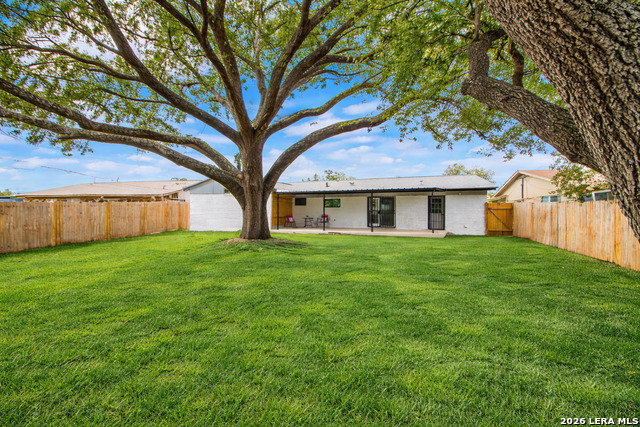 Image 13 of 15 For 1610 Brice  