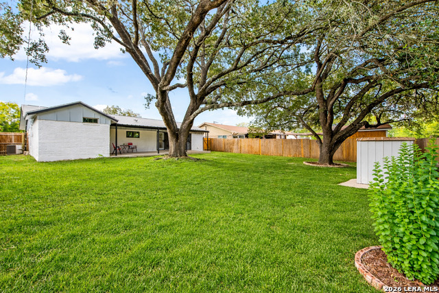 Image 14 of 15 For 1610 Brice  