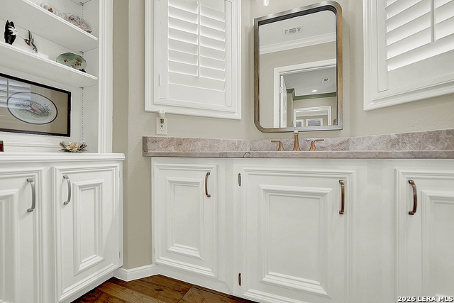 Image 15 of 52 For 2406 Connie Dr