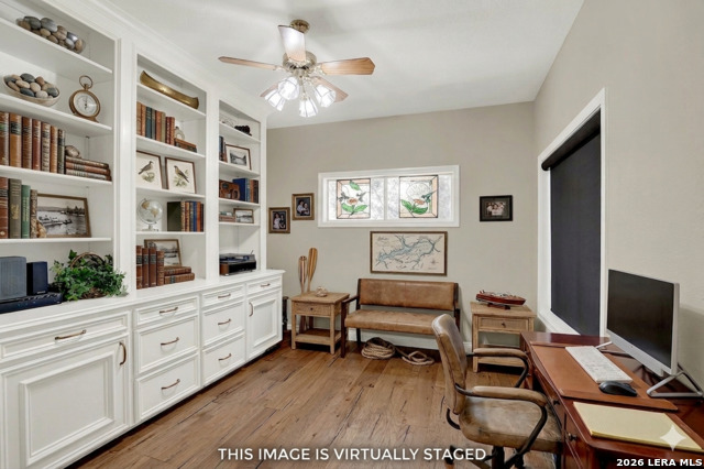 Image 21 of 52 For 2406 Connie Dr