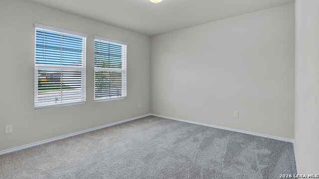 Listing photo id 13 for 812 Nodding Nixie