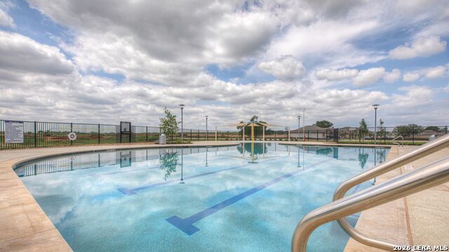 Listing photo id 26 for 812 Nodding Nixie