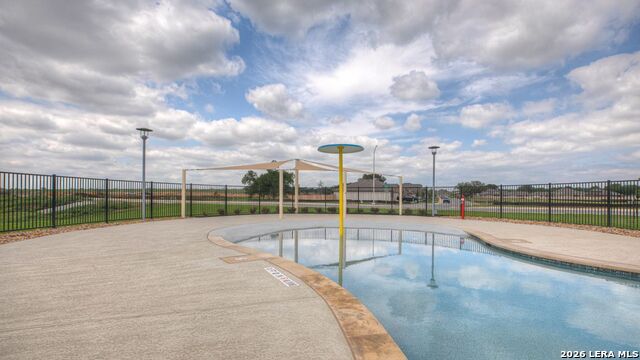 Listing photo id 31 for 812 Nodding Nixie