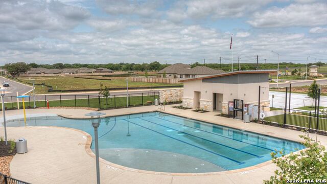 Listing photo id 32 for 812 Nodding Nixie