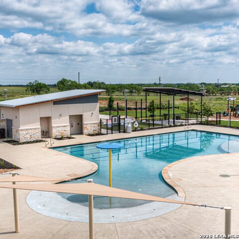 Listing photo id 33 for 812 Nodding Nixie