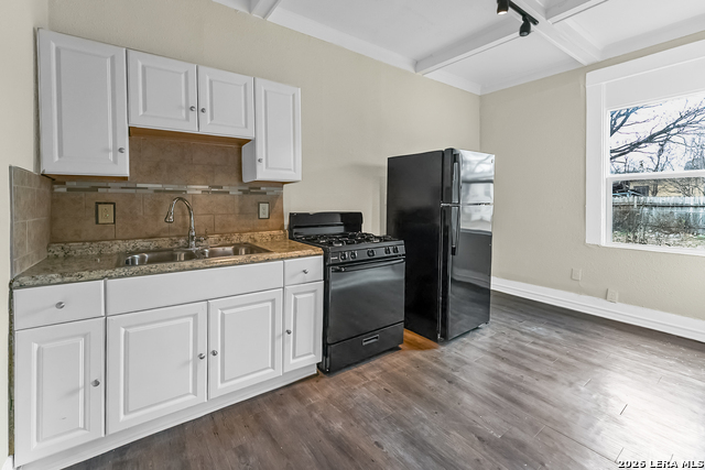 Image 6 of 9 For 146 Fairview  1