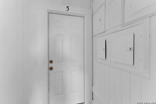 Image 8 of 8 For 146 Fairview  2-3