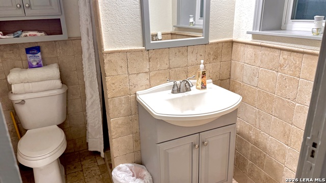 Image 11 of 19 For 1615 Lorenzo St.