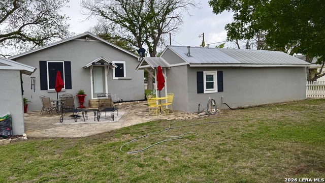 Image 13 of 19 For 1615 Lorenzo St.