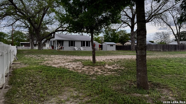 Image 18 of 19 For 1615 Lorenzo St.