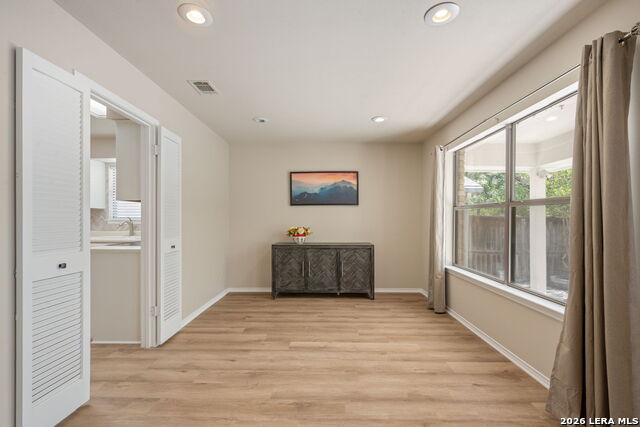 Image 12 of 27 For 126 Golden Way