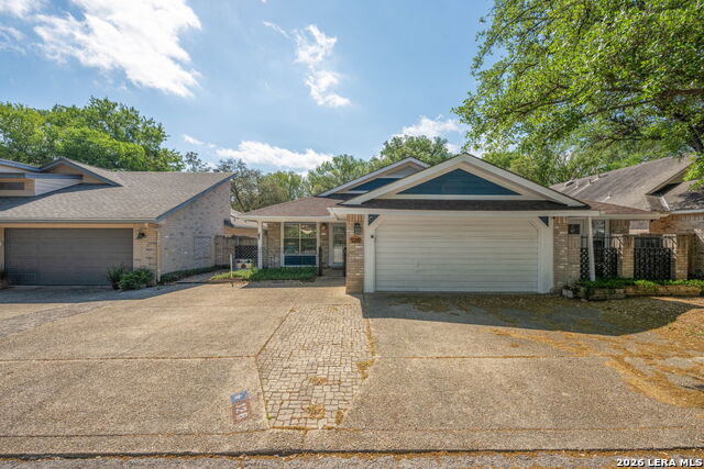 Image 2 of 27 For 126 Golden Way