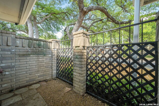 Image 24 of 27 For 126 Golden Way