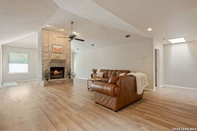 Image 5 of 27 For 126 Golden Way