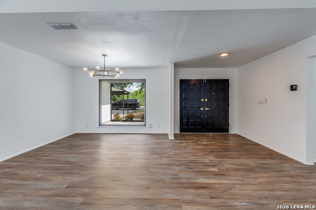 Image 5 of 26 For 5118 Gawain Dr