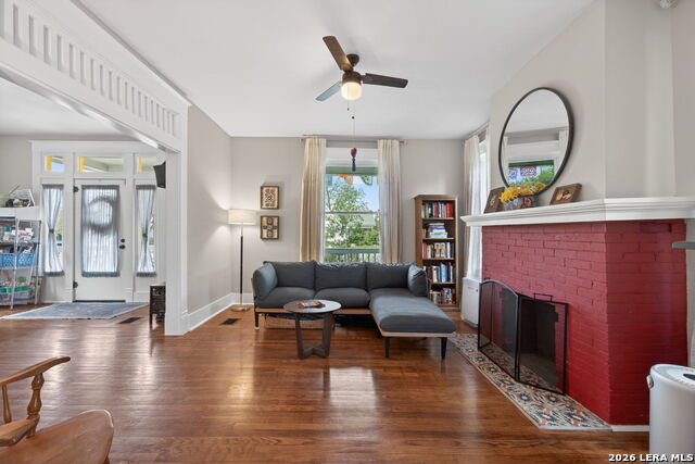 Image 11 of 45 For 426 Rigsby Ave