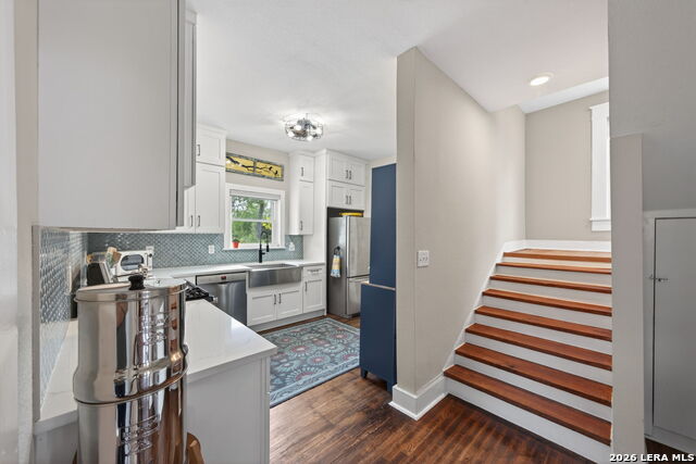 Image 20 of 45 For 426 Rigsby Ave