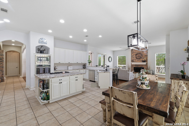 Image 11 of 41 For 71 Sable Hts