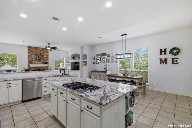 Image 7 of 41 For 71 Sable Hts