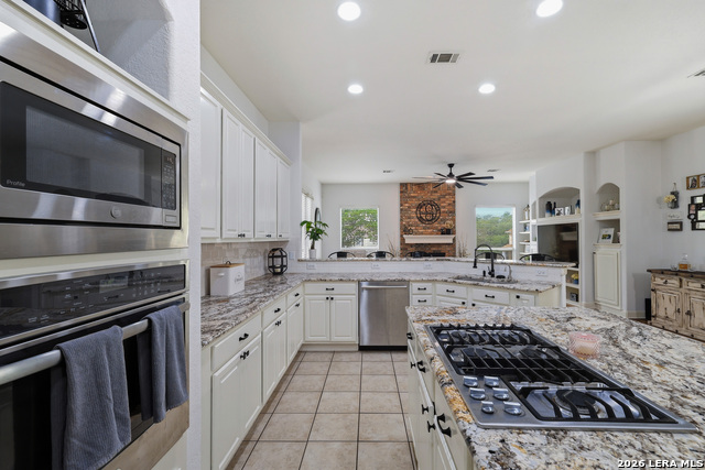 Image 8 of 41 For 71 Sable Hts