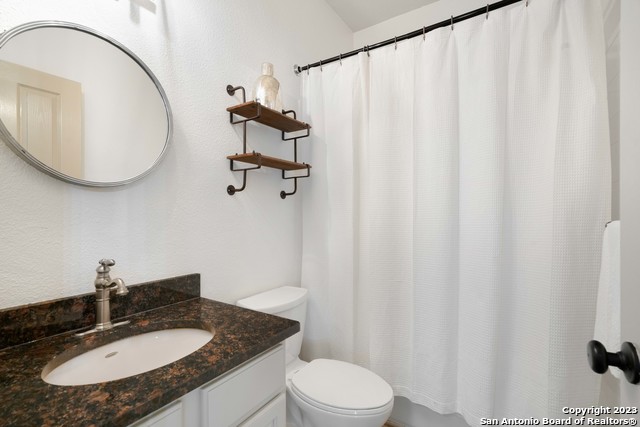 Image 16 of 29 For 18914 Surreywood