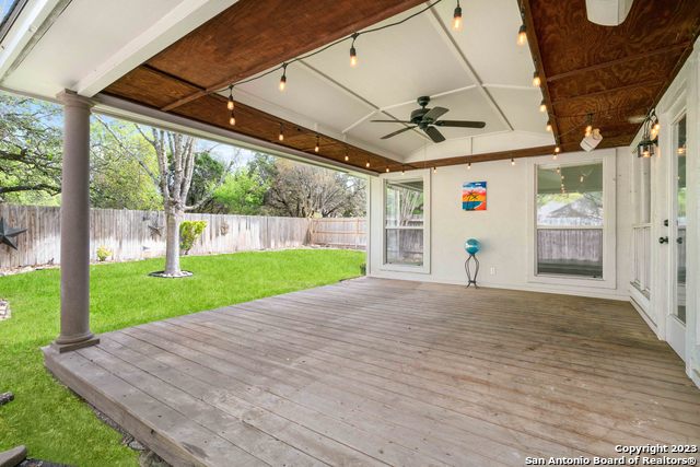 Image 19 of 29 For 18914 Surreywood