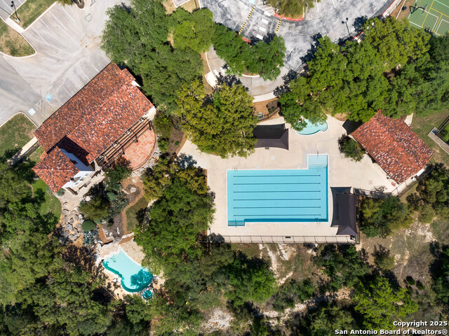 Image 25 of 29 For 18914 Surreywood