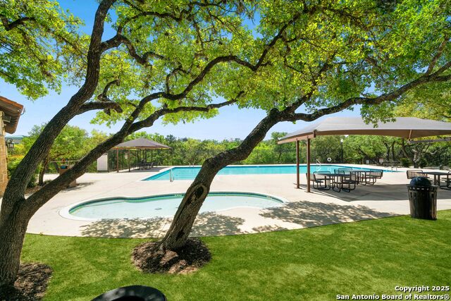 Image 26 of 29 For 18914 Surreywood