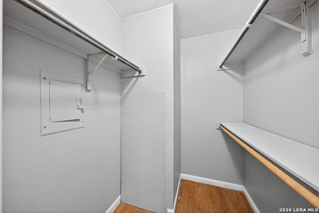 Image 24 of 33 For 11843 Braesview  2311