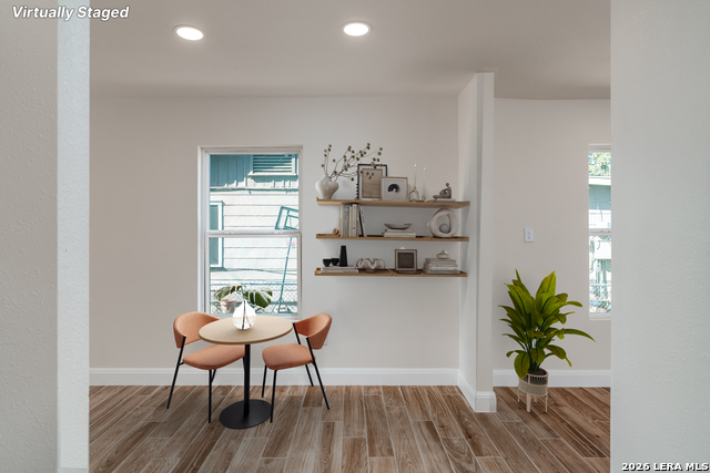 Image 14 of 33 For 227 Burke Ave