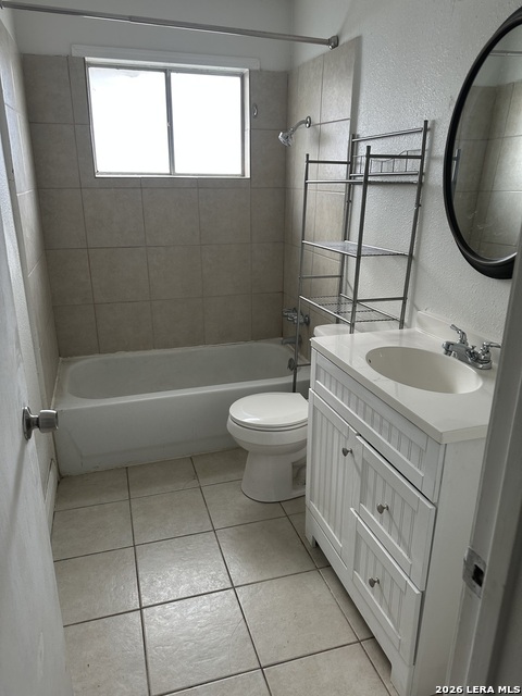 Image 6 of 9 For 4911 Longfellow Blvd