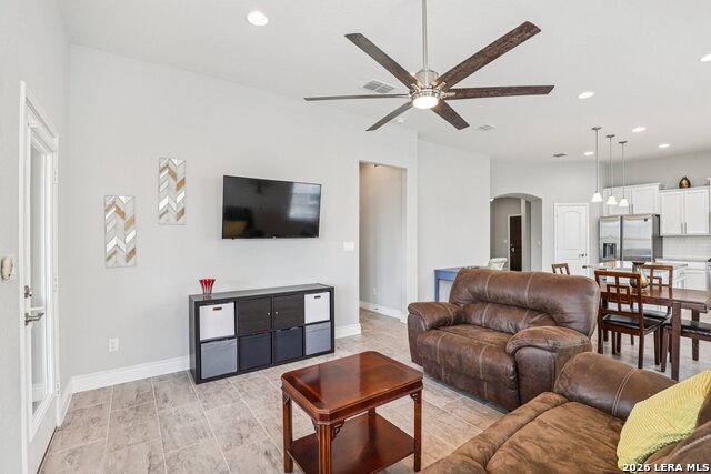 Image 12 of 50 For 27450 Paraiso Sands