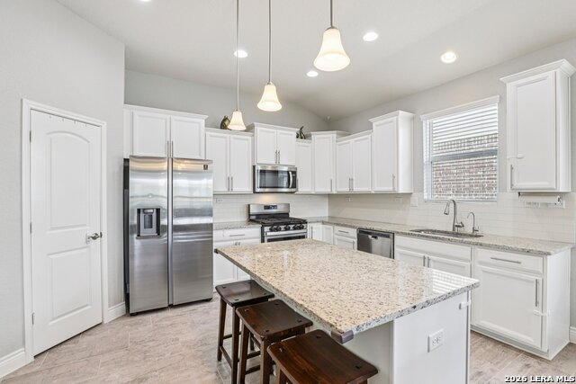 Image 19 of 50 For 27450 Paraiso Sands