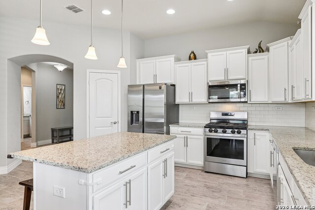 Image 22 of 50 For 27450 Paraiso Sands