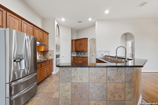 Image 16 of 66 For 2806 Roan Creek