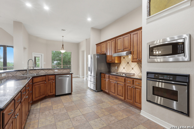 Image 17 of 66 For 2806 Roan Creek