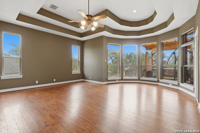 Image 23 of 66 For 2806 Roan Creek