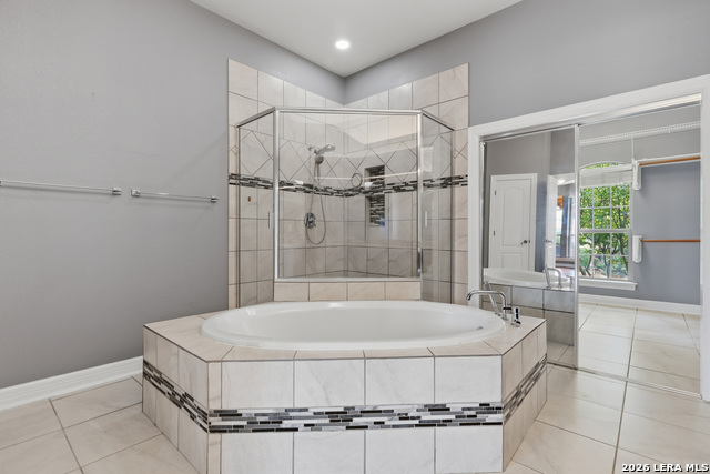 Image 26 of 66 For 2806 Roan Creek