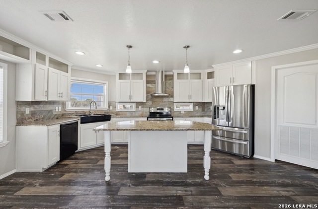 Image 13 of 42 For 12652 Bernhardt