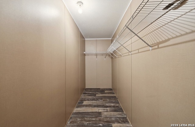 Image 25 of 42 For 12652 Bernhardt