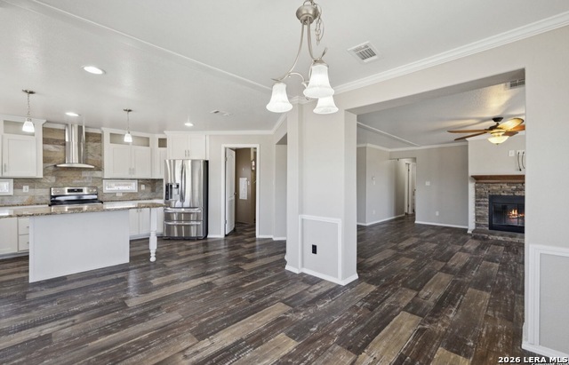 Image 8 of 42 For 12652 Bernhardt