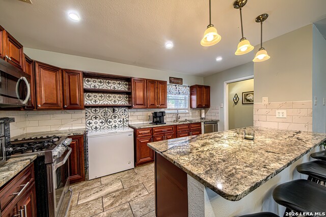 Image 14 of 26 For 4626 Lakewood