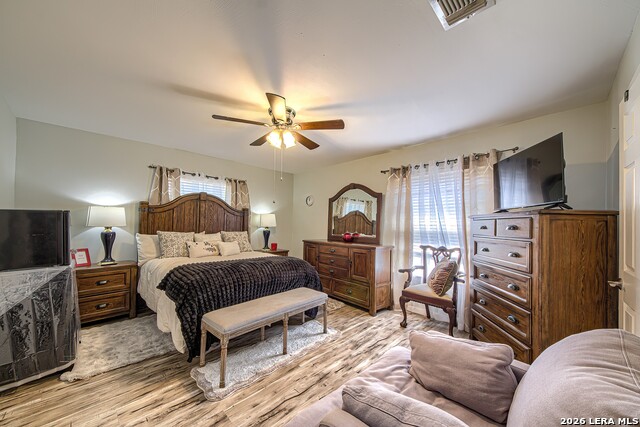 Image 19 of 26 For 4626 Lakewood