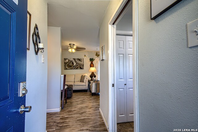 Image 3 of 26 For 4626 Lakewood