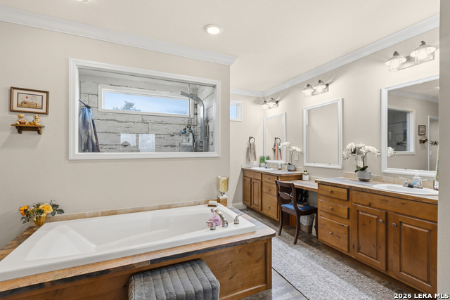 Image 20 of 45 For 7870 Ranch Road 165