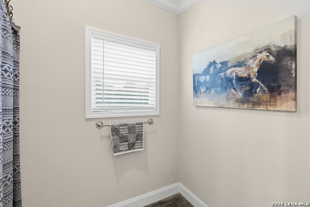 Image 28 of 45 For 7870 Ranch Road 165