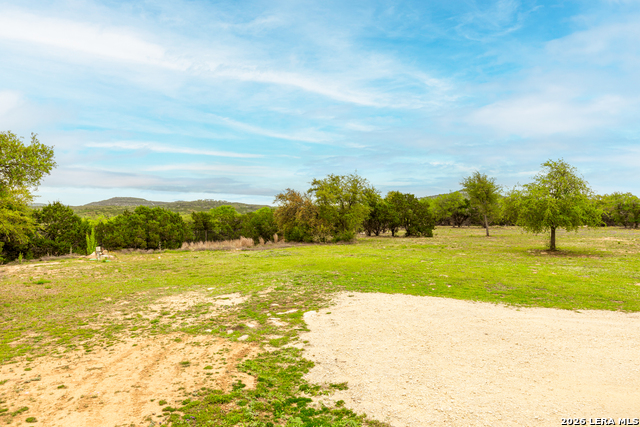 Image 6 of 45 For 7870 Ranch Road 165