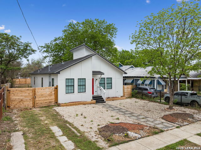 Details for 1611 French Pl W, San Antonio, TX 78201
