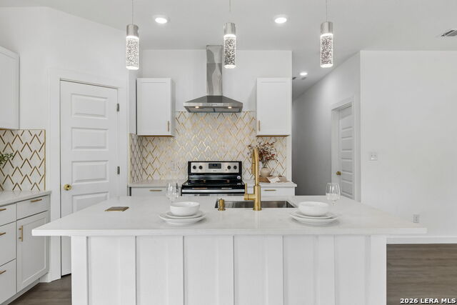 Image 10 of 45 For 1611 French Pl W