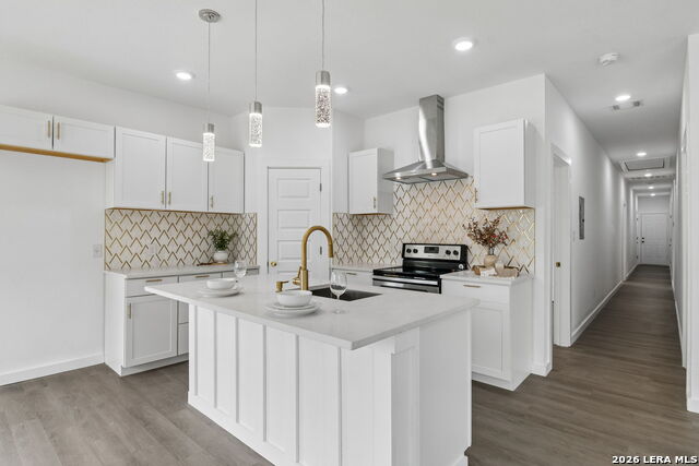 Image 11 of 45 For 1611 French Pl W